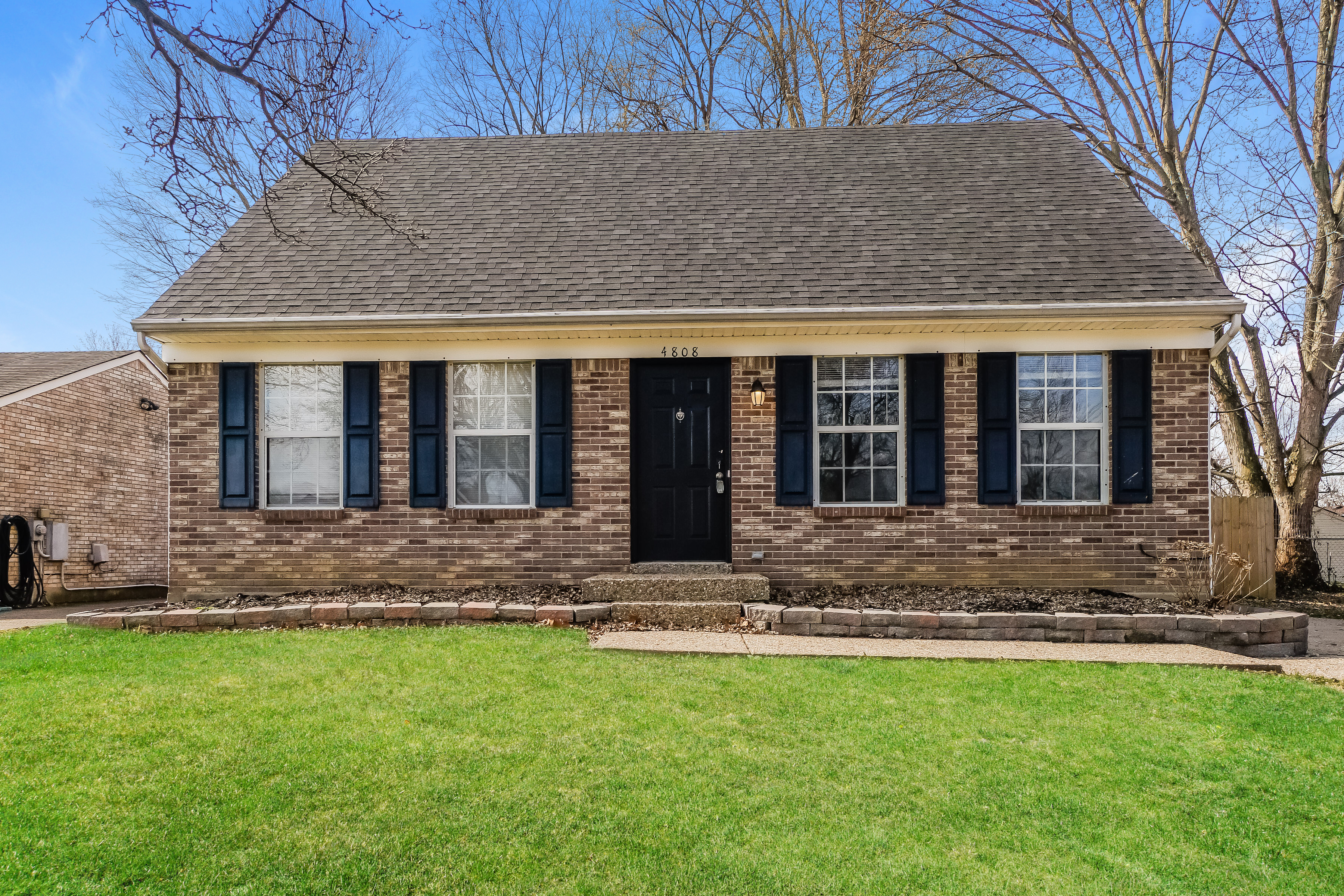 4808 BRAVES LN LOUISVILLE, KY 40272